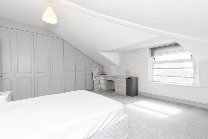 			3 Bedroom, 1 bath, 1 reception Flat			 Mowbray Road, KILBURN